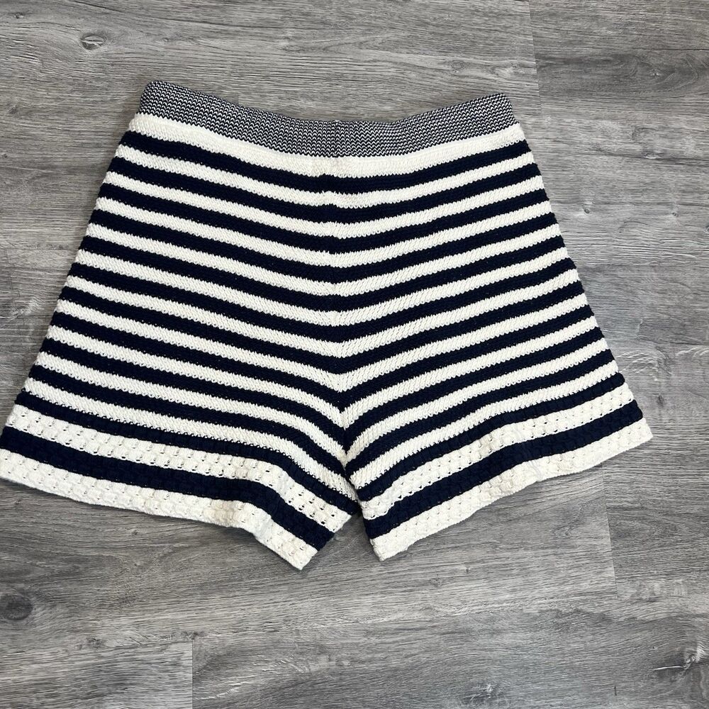 House Of Harlow‎ Striped Shorts Navy white crochet Drawstring Waist NWOT Large - Picture 5 of 6